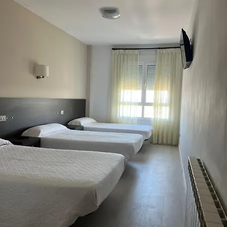 Pensión Arenas 3*